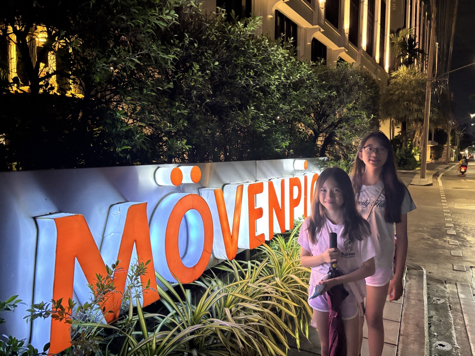 Mövenpick Hotel Sukhumvit 15 Bangkok Review 2025 – Family Comfort in the Heart of the City
