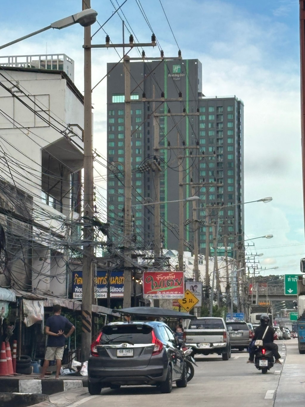 Holiday Inn & Suites Siracha Laemchabang 2025 – Spacious Family Suites and Perfect Stopover in Si Racha,&nbsp;Thailand