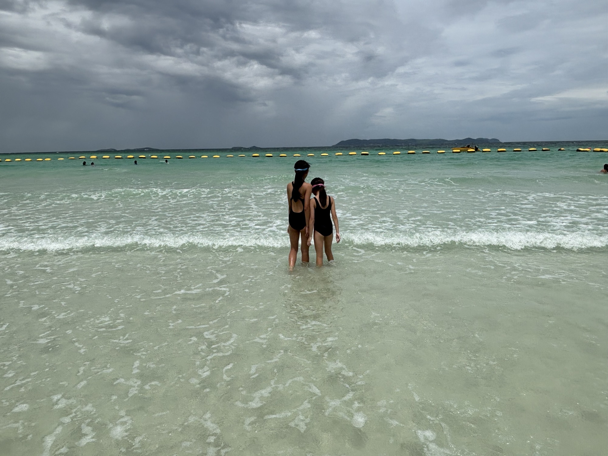 Koh Larn with Kids: Our Adventurous Day Trip to Coral Island (2025)
